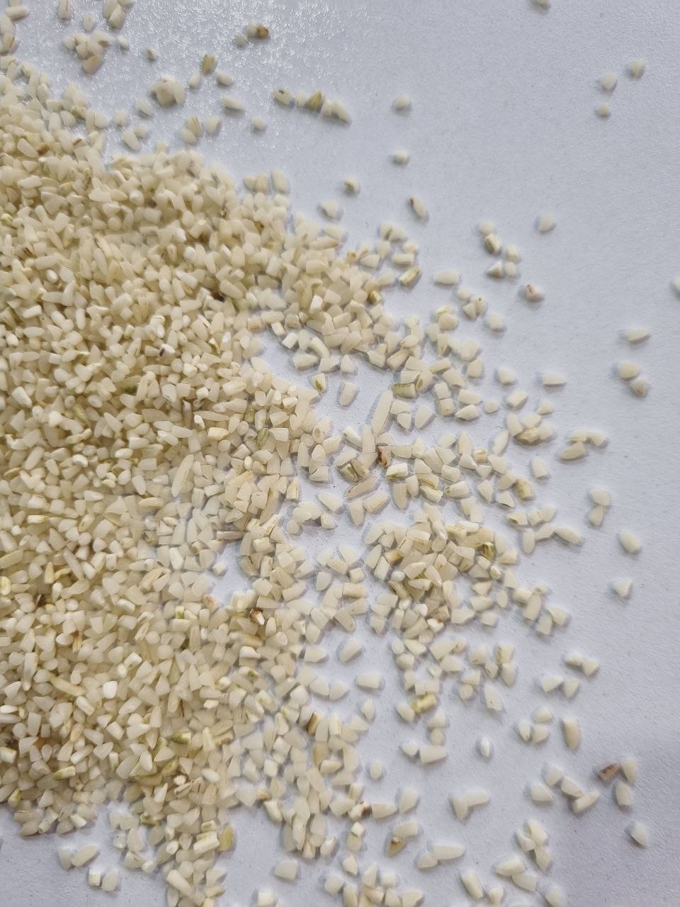 نیم دانه ارگانیک طارم هاشمی - 5 کیلوگرم